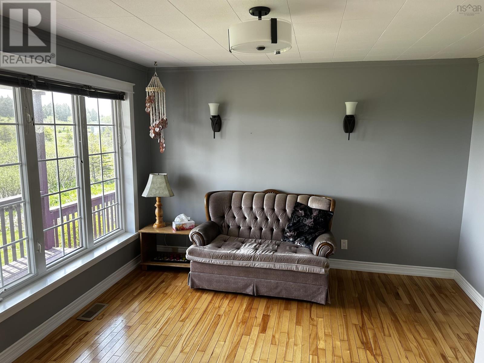 23 Boulet Lane Property Photo 7