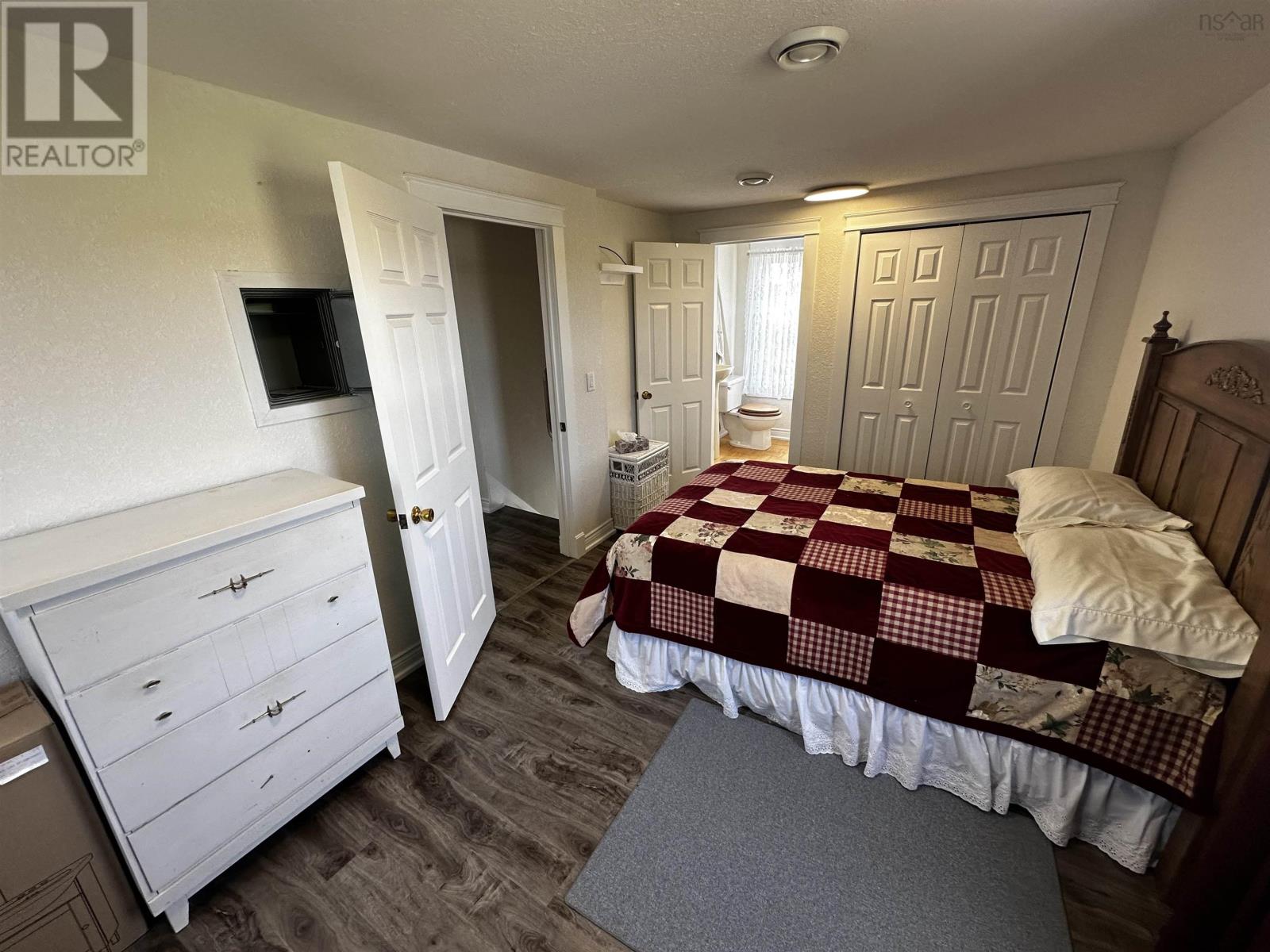 23 Boulet Lane Property Photo 22