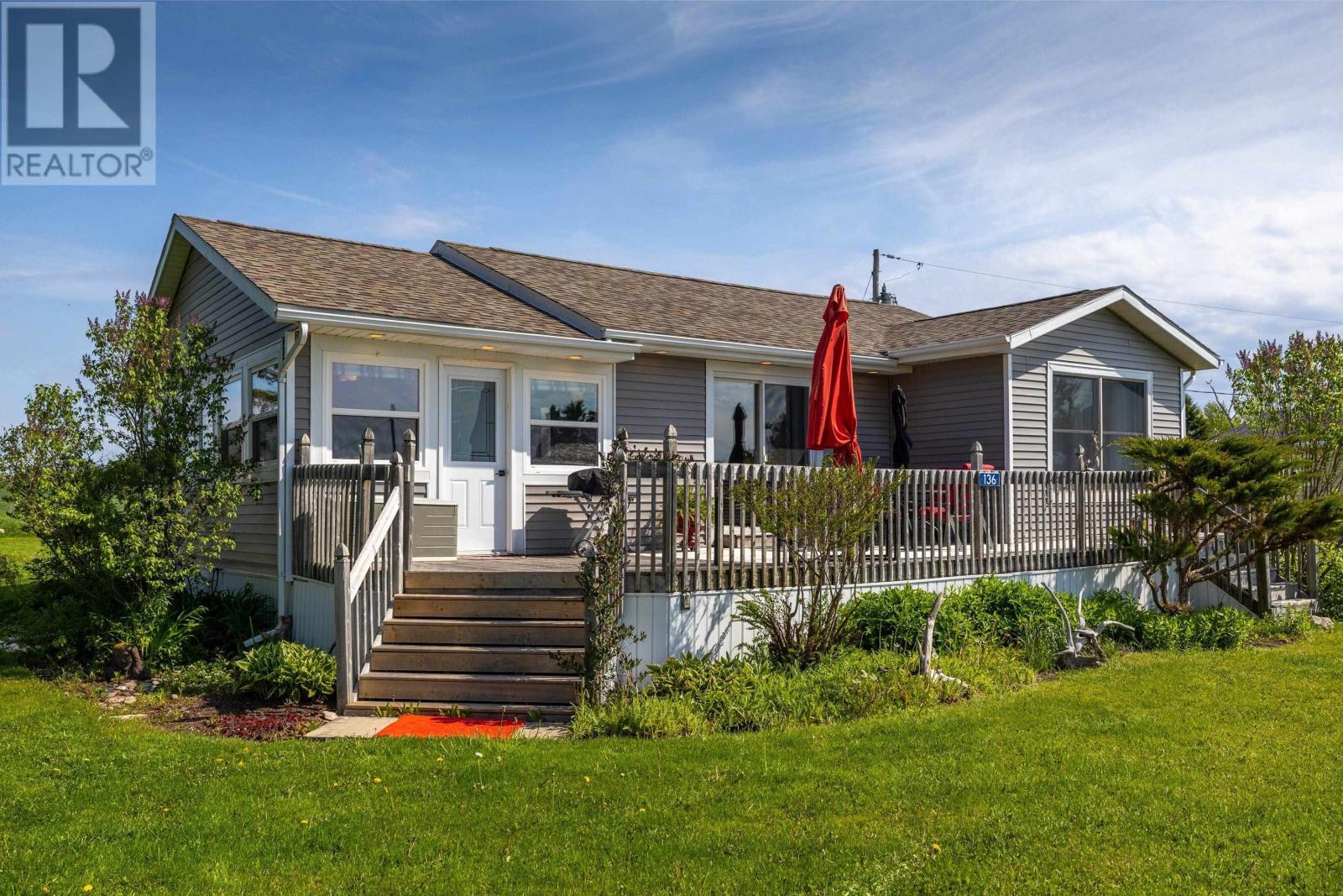 136 Macleod Road Property Photo 1