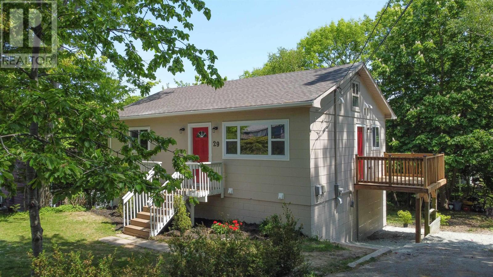29 Joyce Avenue Property Photo 7