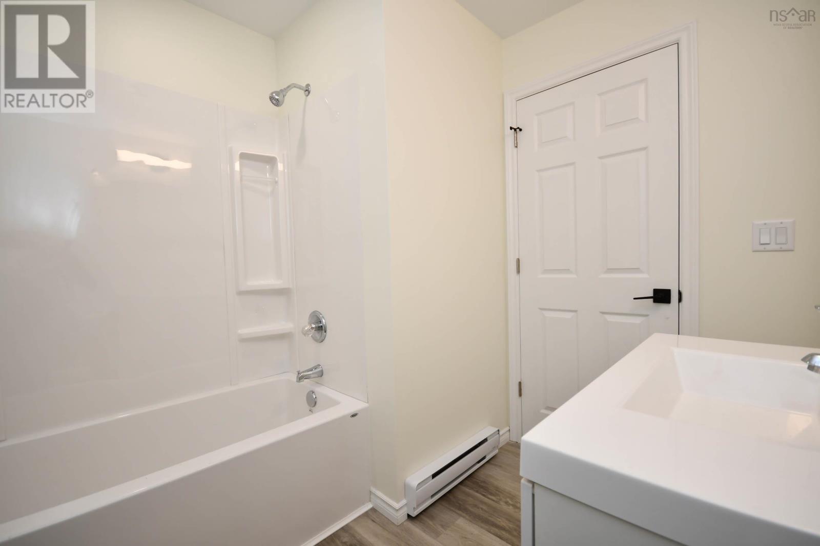 29 Joyce Avenue Property Photo 9