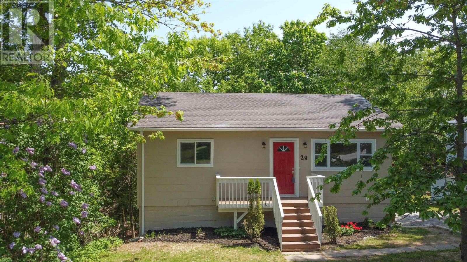 29 Joyce Avenue Property Photo 16