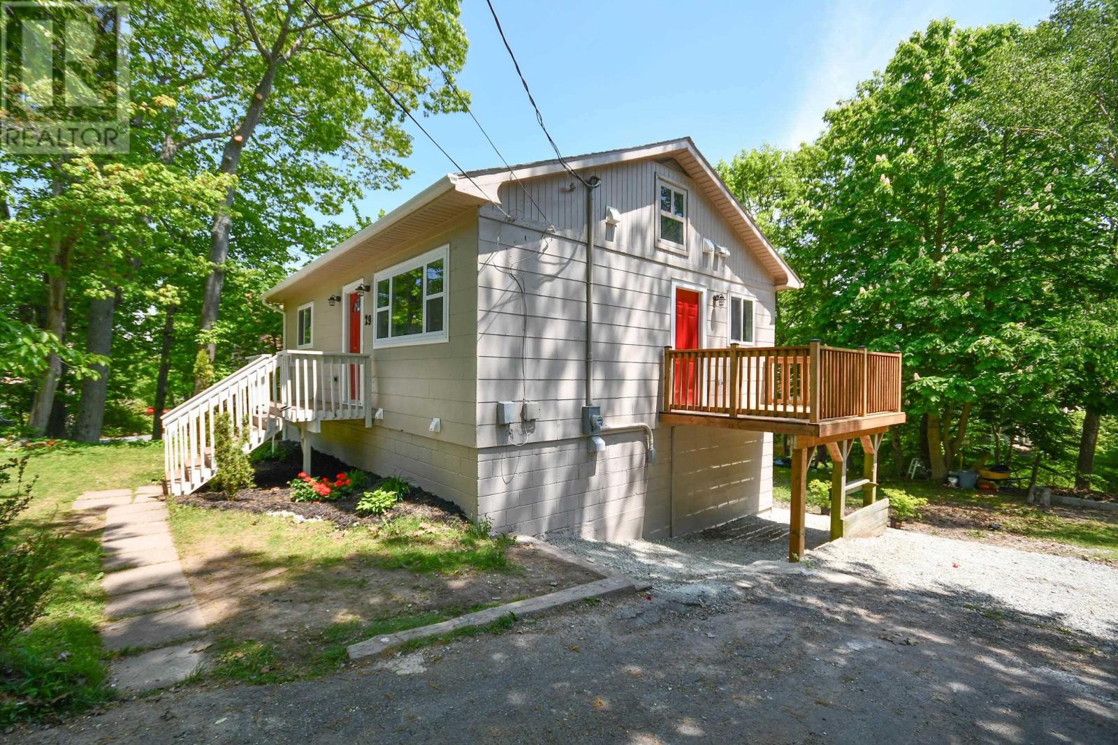 29 Joyce Avenue Property Photo 18