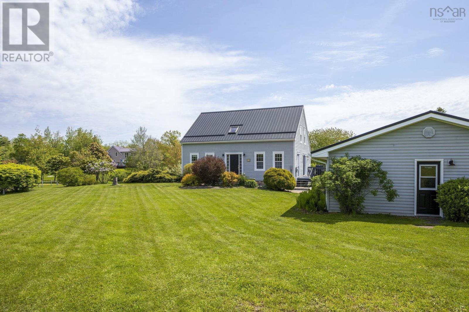 19 Sandy Cove Lane Property Photo 3
