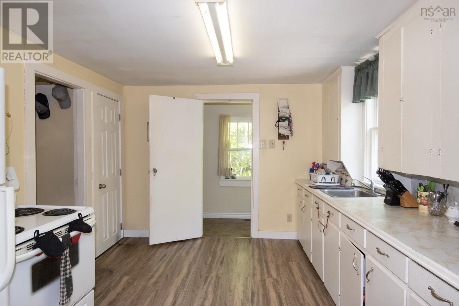 159 King Street Property Photo 4