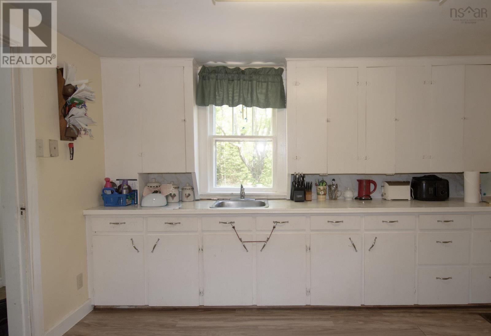159 King Street Property Photo 5