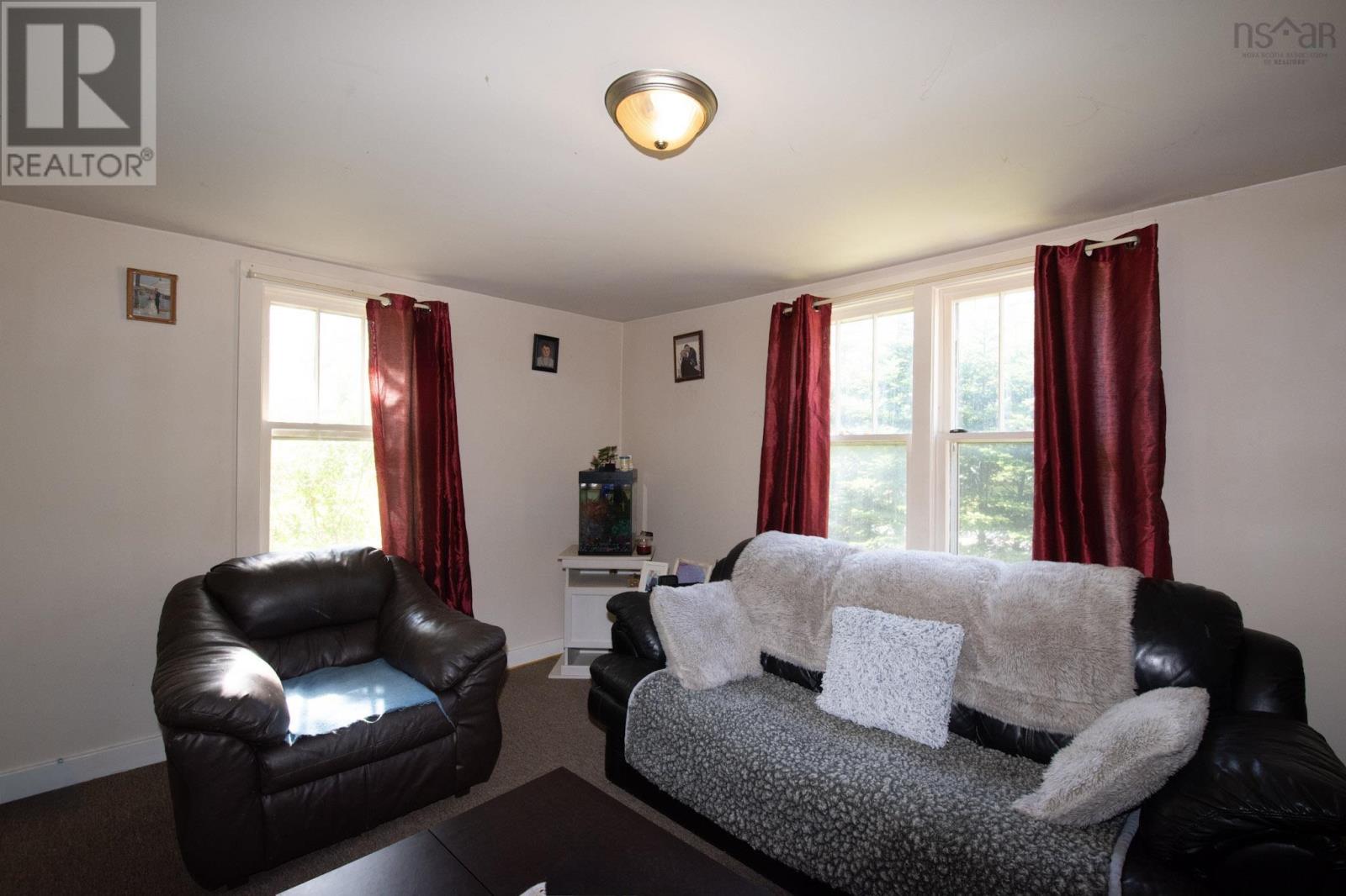 159 King Street Property Photo 8