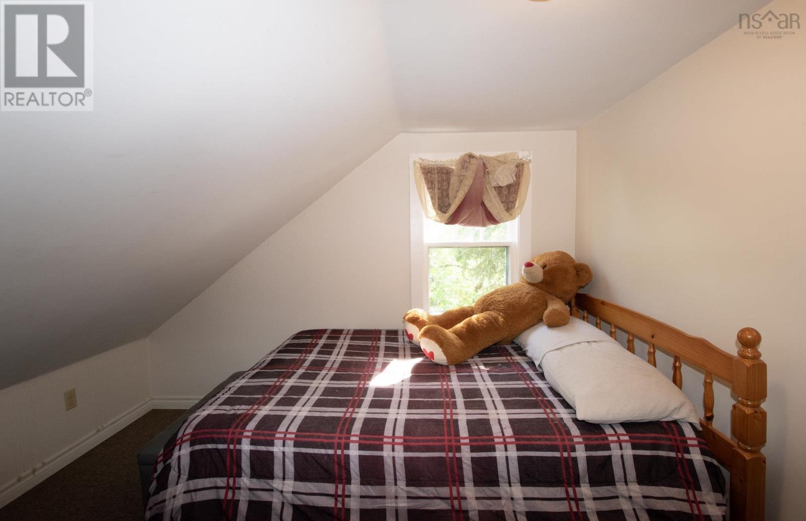159 King Street Property Photo 14