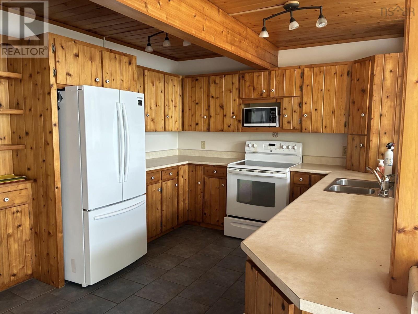 4030 Marble Mountain Road Property Photo 7