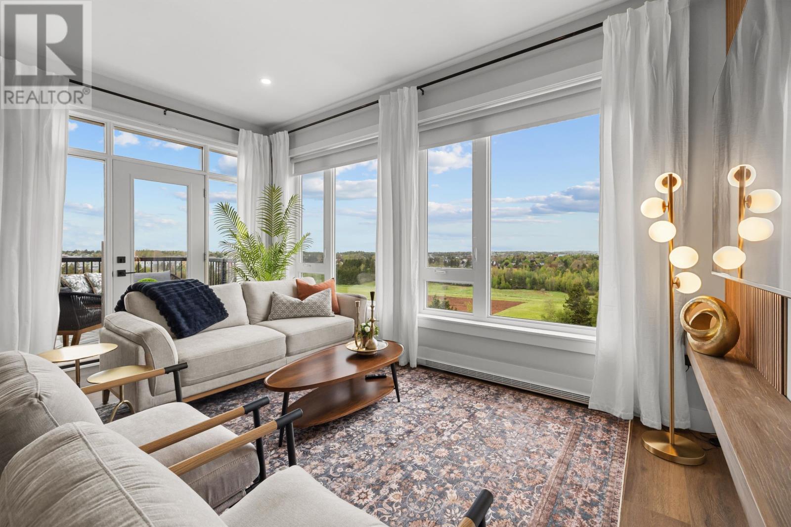 The Emerald 25 Capital Drive Property Photo 18