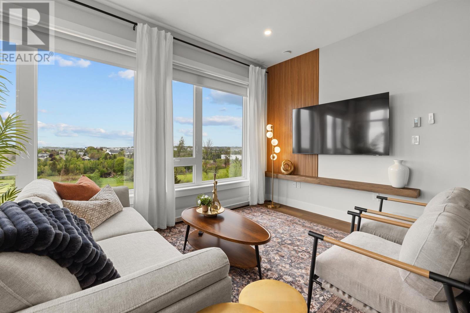 The Emerald 25 Capital Drive Property Photo 20