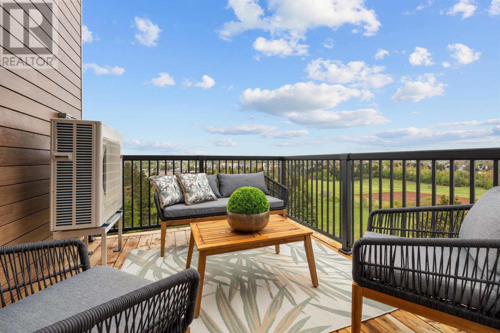 The Emerald 25 Capital Drive Property Photo 38