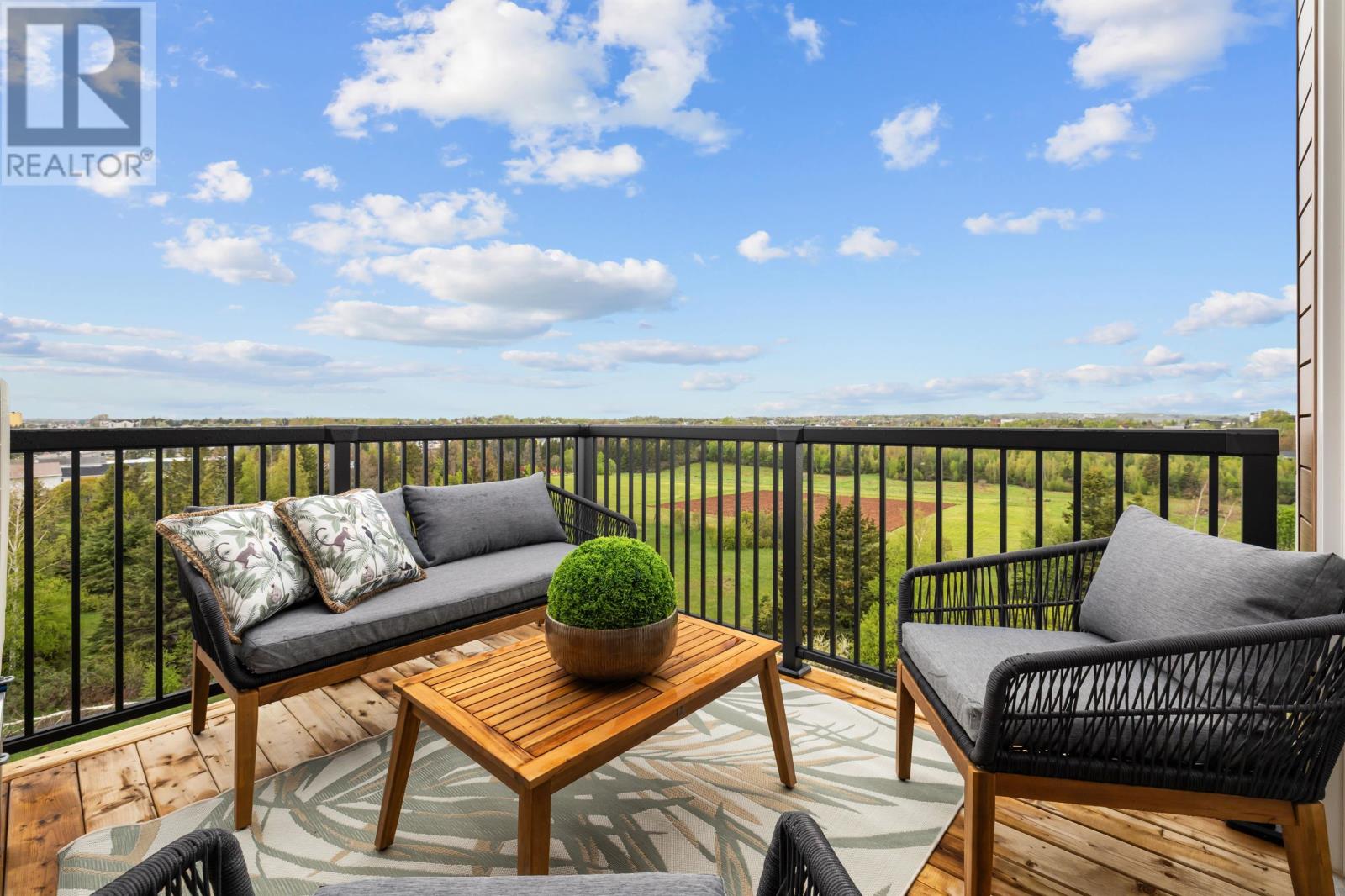 The Emerald 25 Capital Drive Property Photo 39