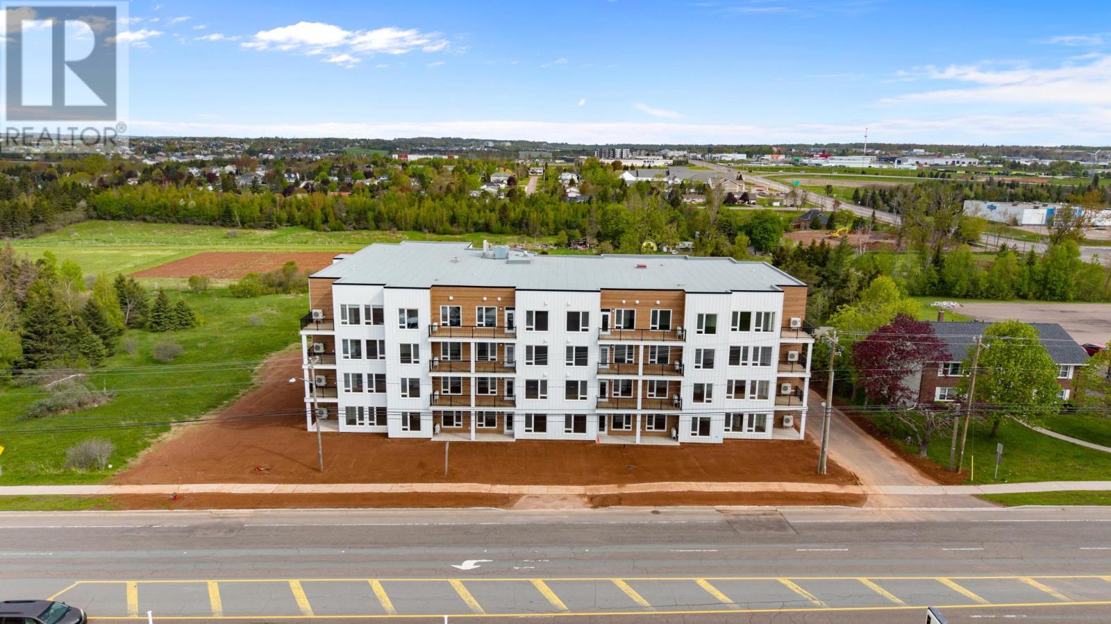 The Emerald 25 Capital Drive Property Photo 44