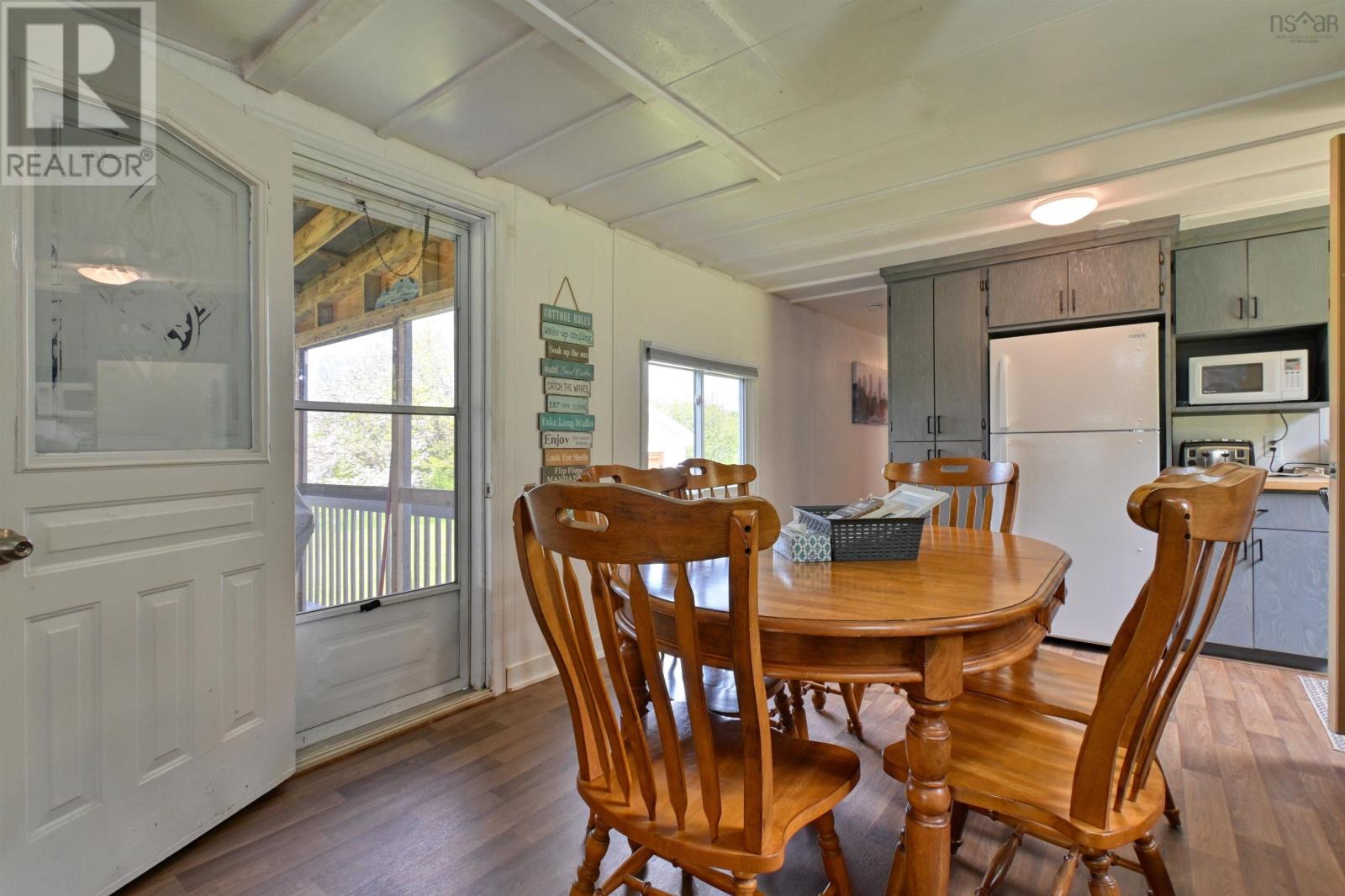 2952 Highway 395 Property Photo 10
