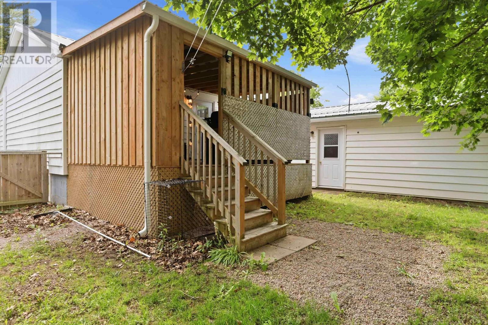 9 Freeman Street Property Photo 11
