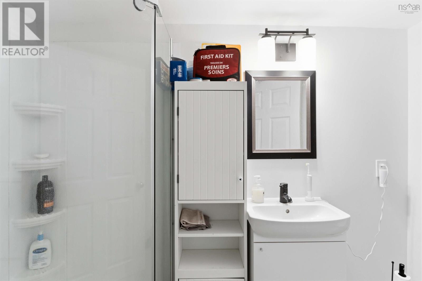 9 Freeman Street Property Photo 33