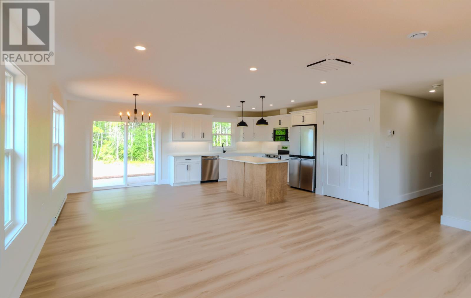 344 Ferry Road Property Photo 15