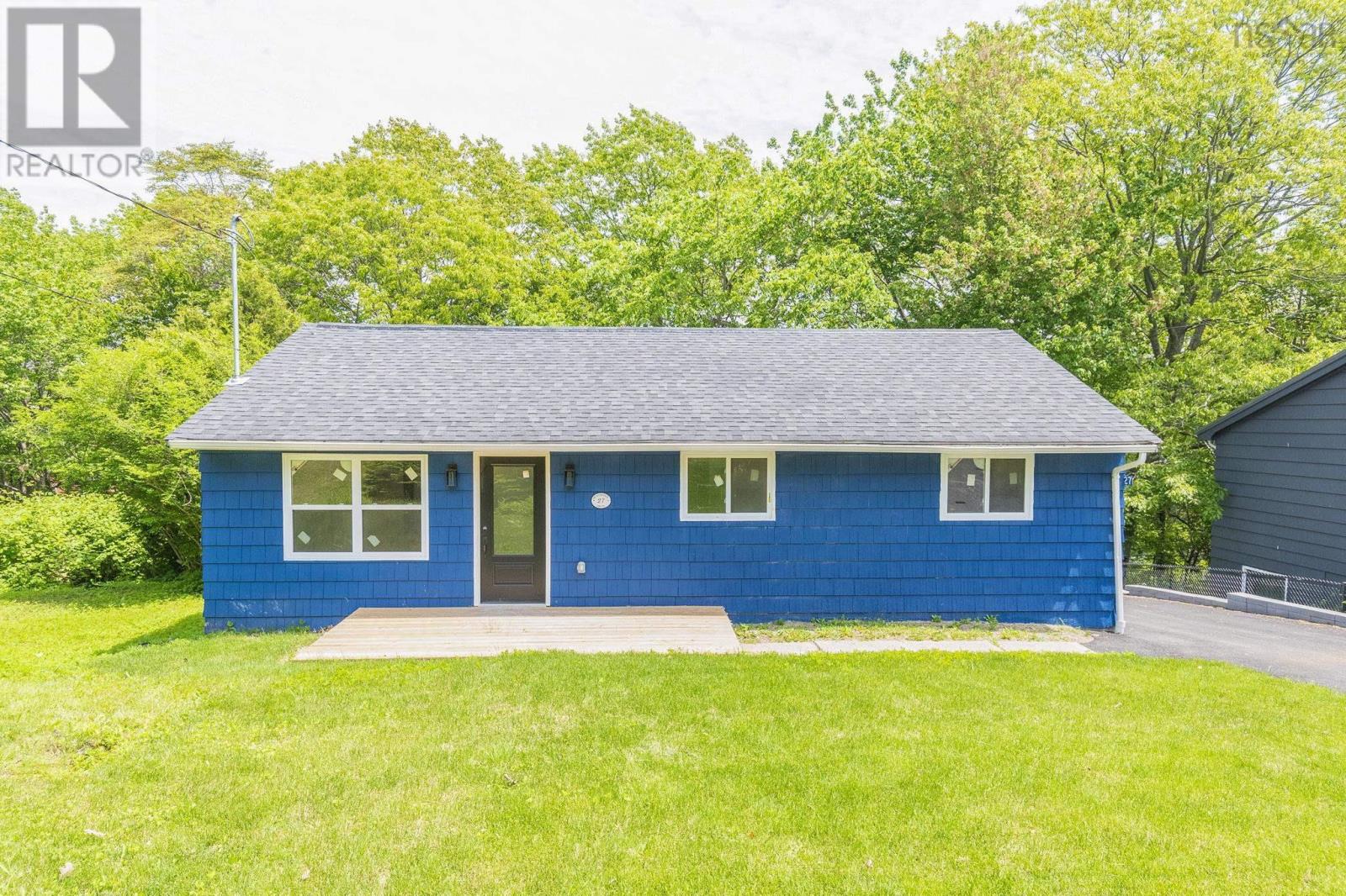 27 Meadowview Drive Property Photo 1