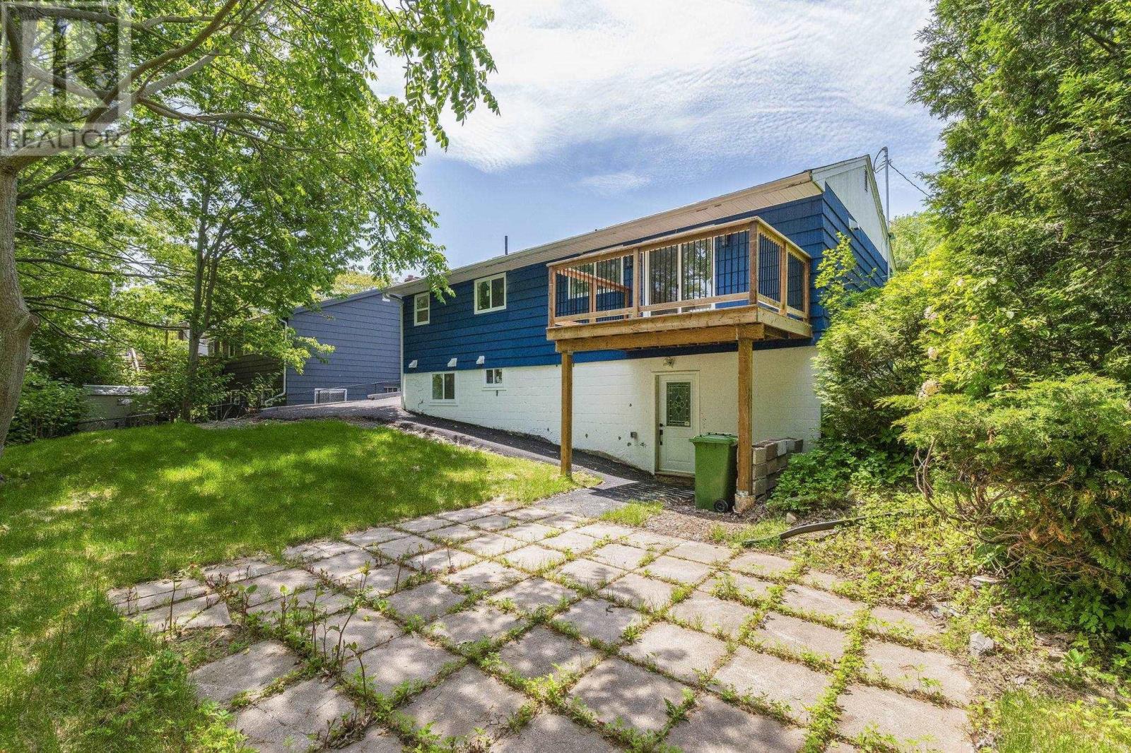 27 Meadowview Drive Property Photo 4
