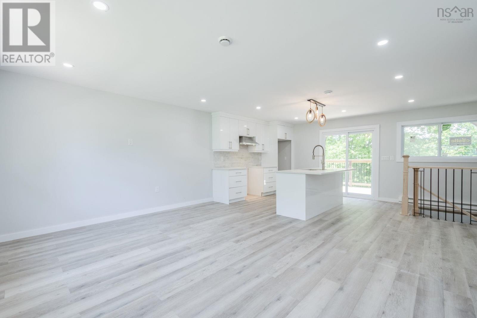 27 Meadowview Drive Property Photo 7