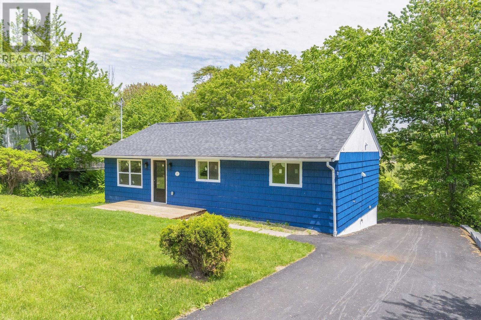 27 Meadowview Drive Property Photo 45