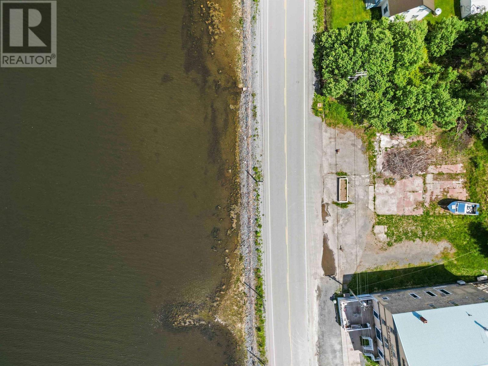 3827 Highway 332 Property Photo 9