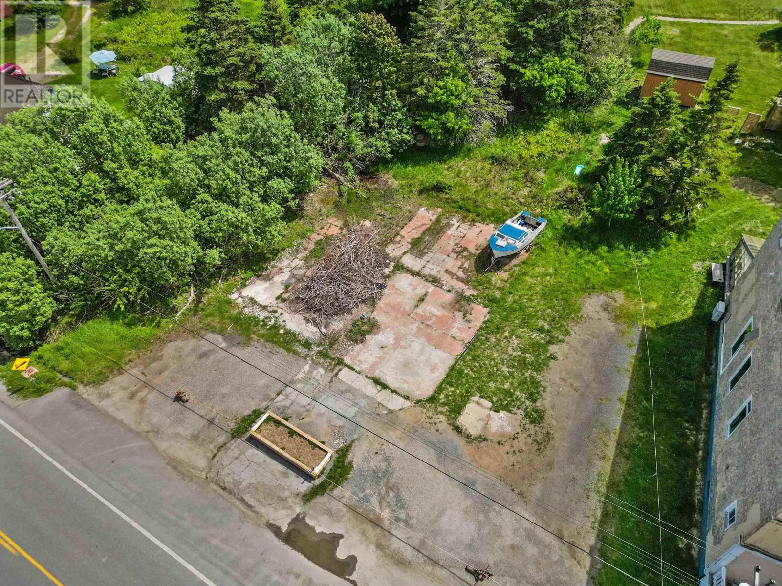 3827 Highway 332 Property Photo 10