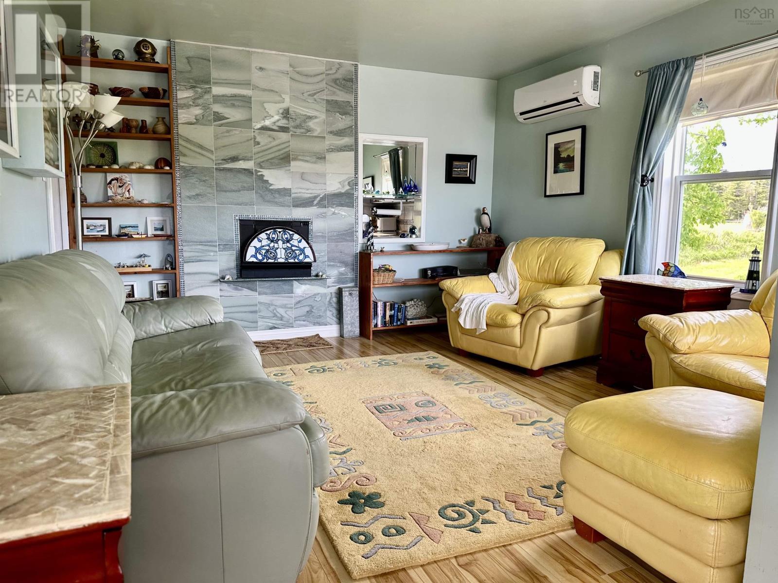 5034 Highway 7 Property Photo 11