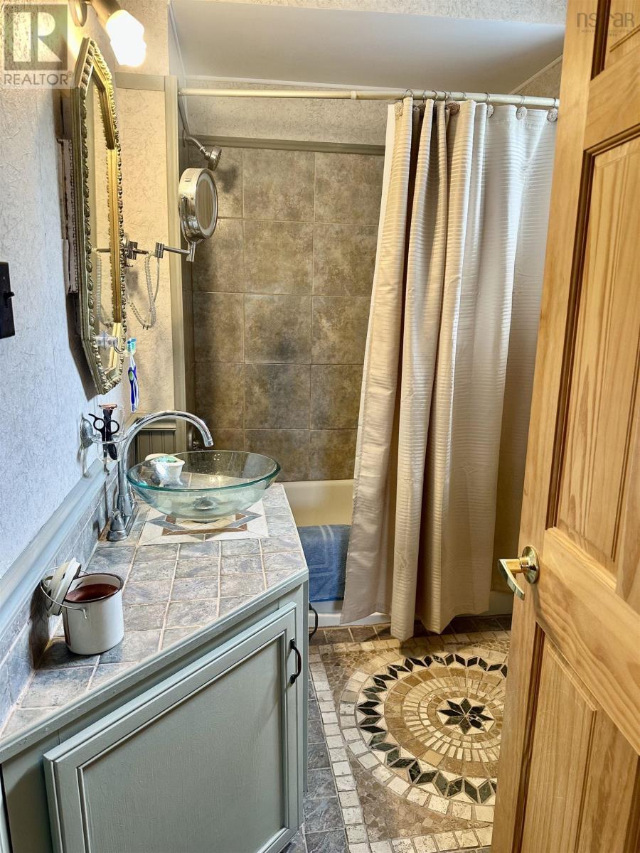 5034 Highway 7 Property Photo 29