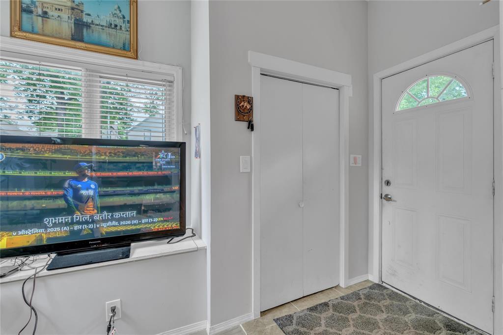 544 Toronto Street Property Photo 4