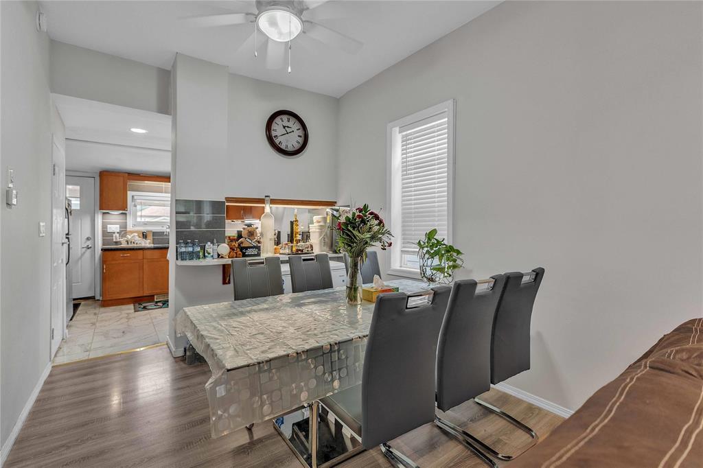544 Toronto Street Property Photo 7