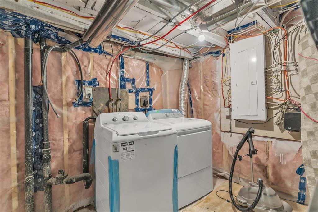 544 Toronto Street Property Photo 18