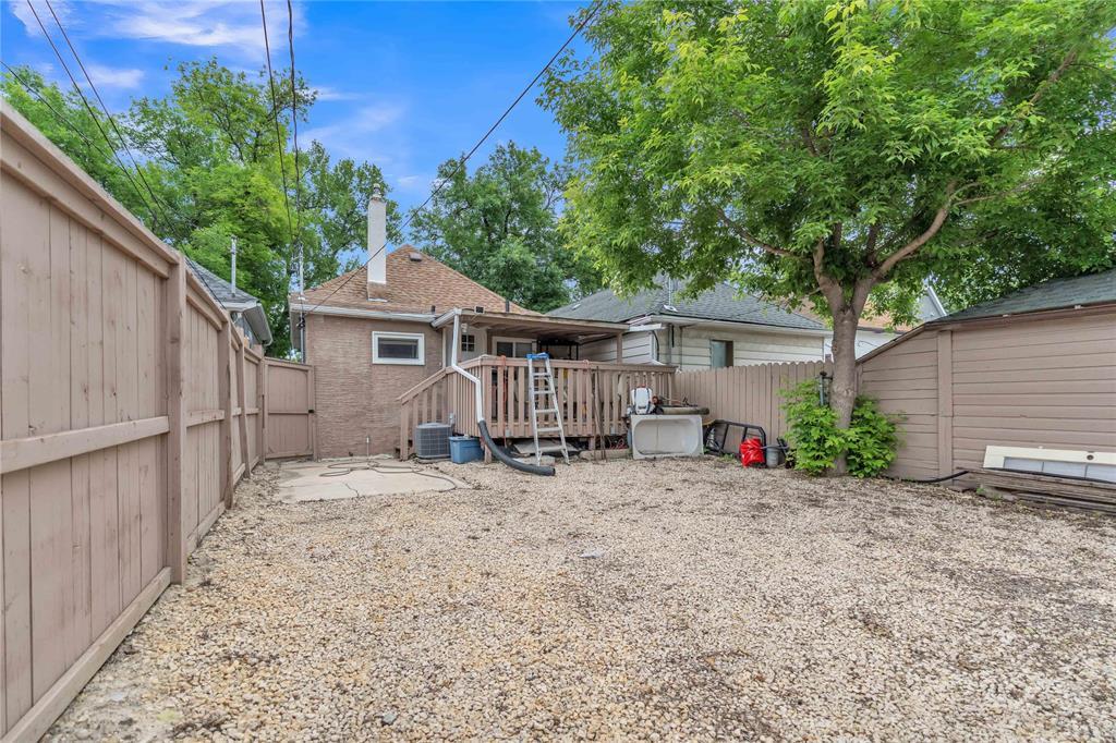 544 Toronto Street Property Photo 24