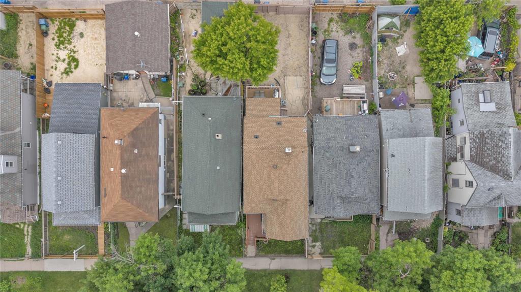 544 Toronto Street Property Photo 26