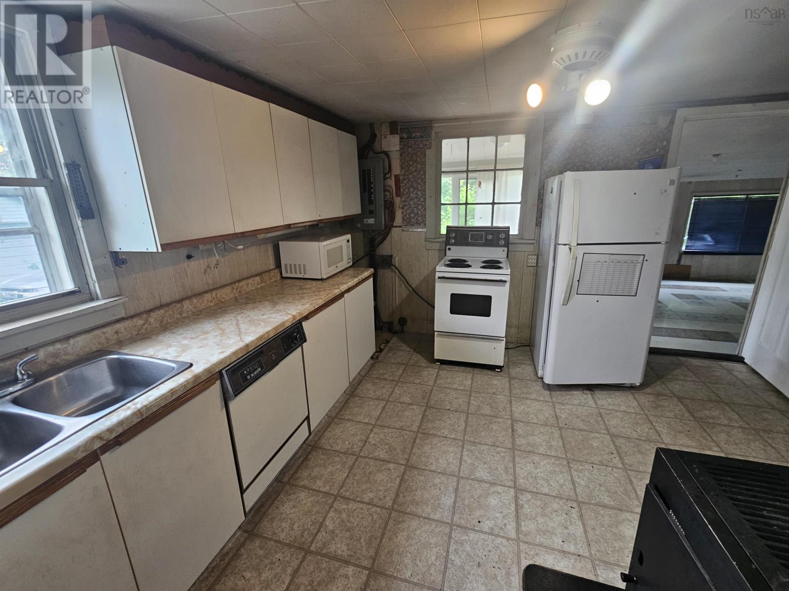 11371 6 Highway Property Photo 16