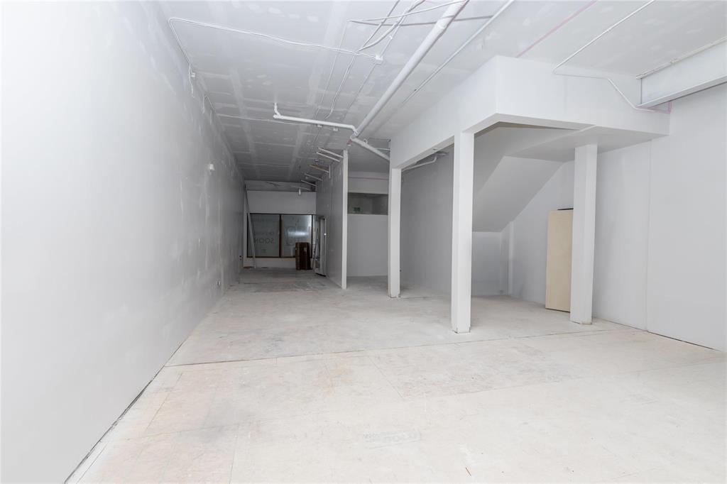 934 Rosser Avenue Property Photo 18