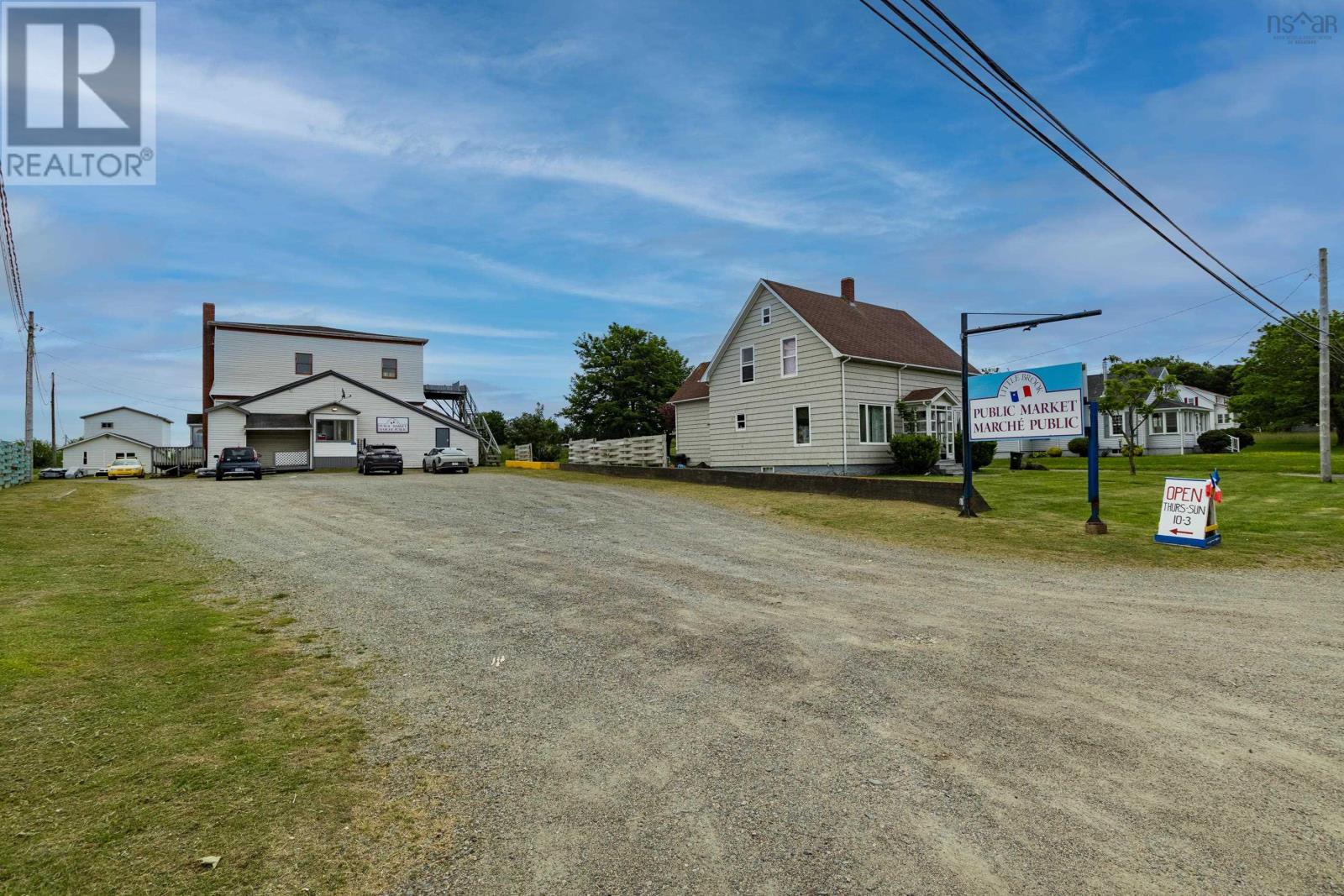 960 Highway 1 Property Photo 3