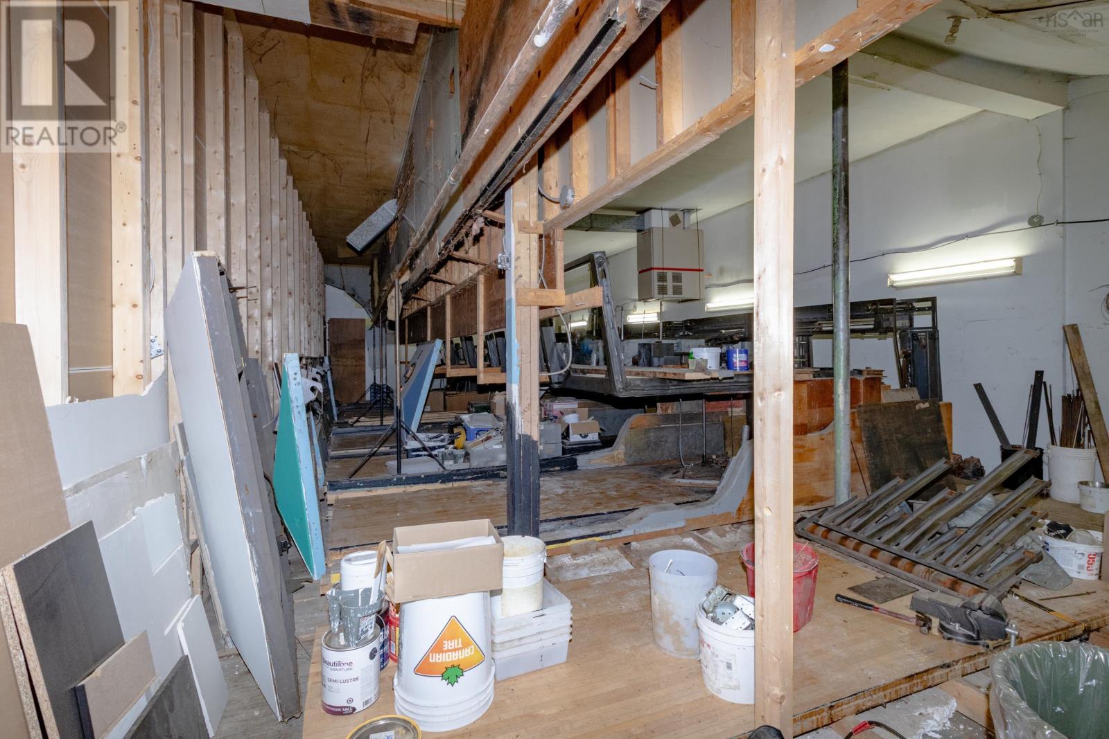 960 Highway 1 Property Photo 23