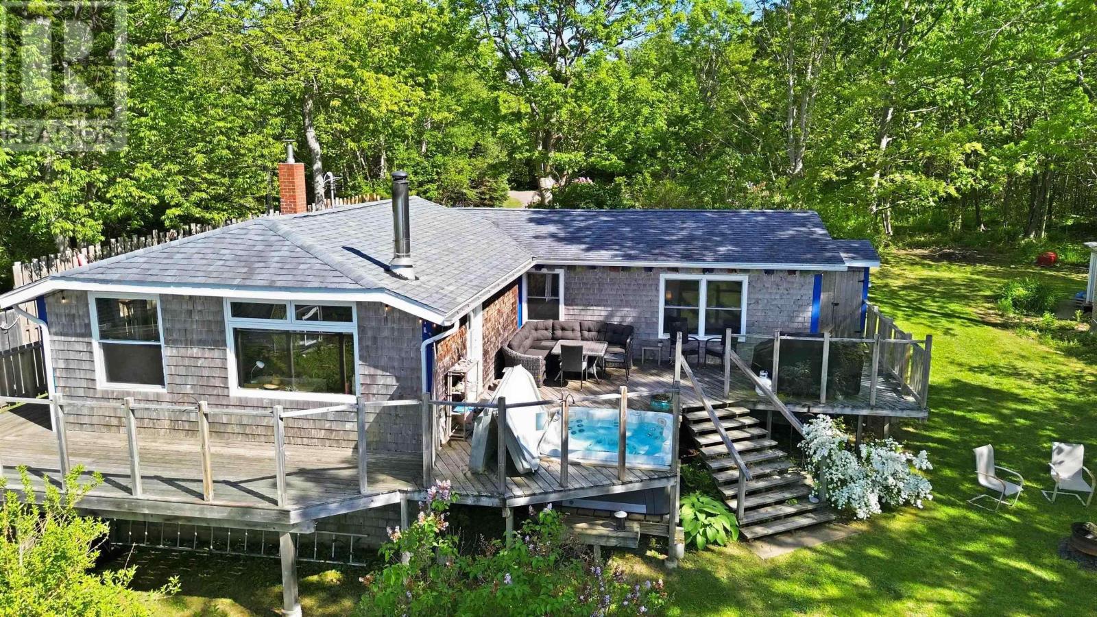 68 Shore Drive Property Photo 1