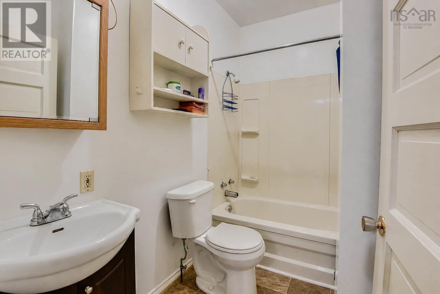 65 View Street Property Photo 32