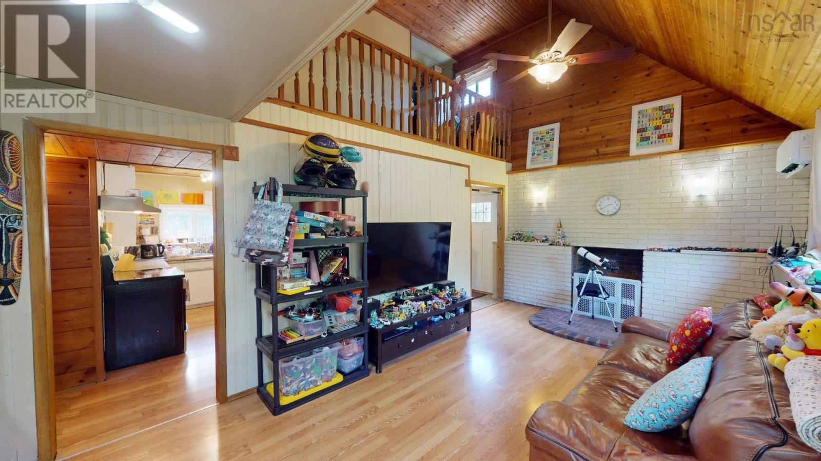 2554 Highway 7 Highway Property Photo 3