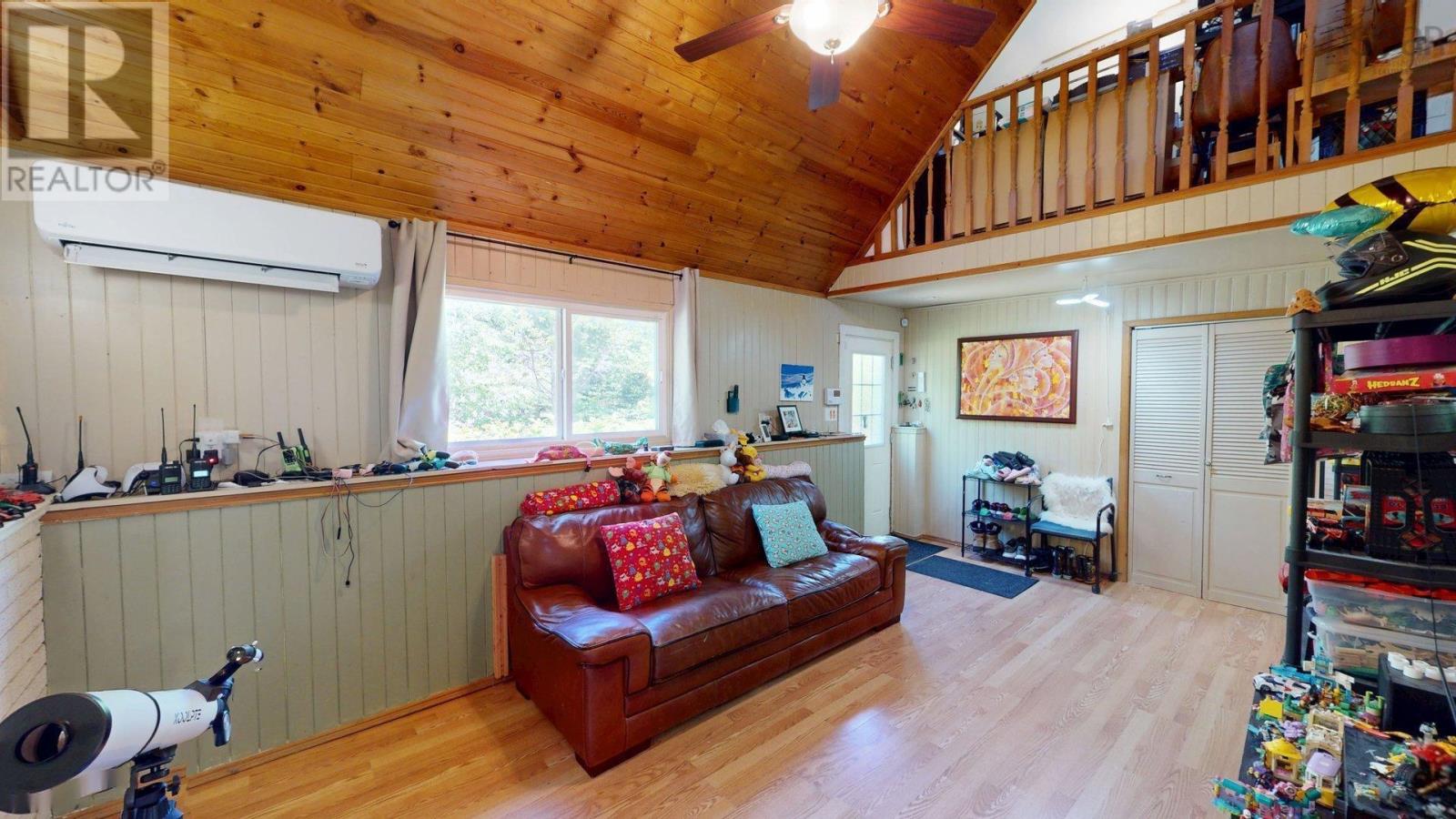 2554 Highway 7 Highway Property Photo 5