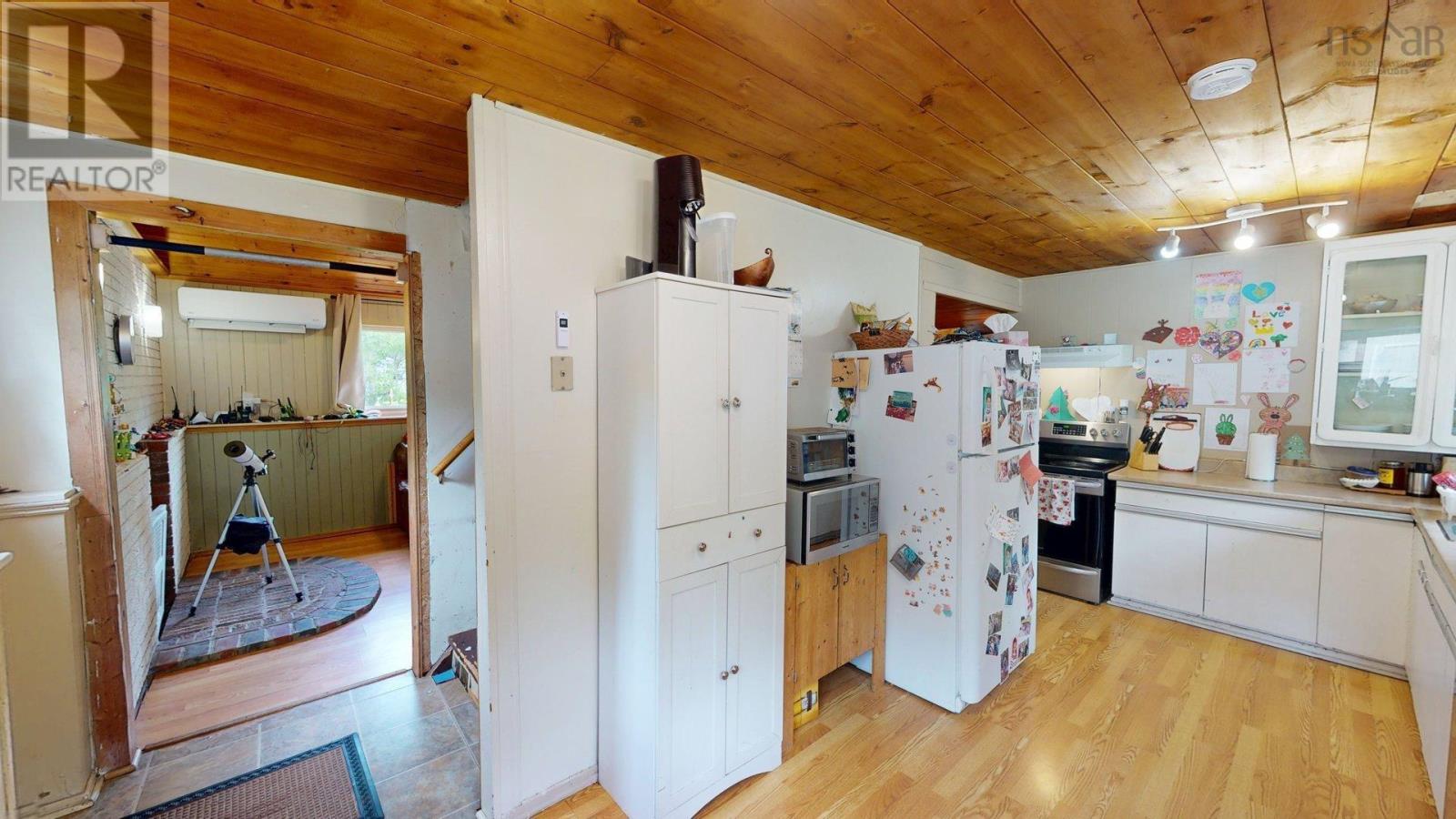 2554 Highway 7 Highway Property Photo 6