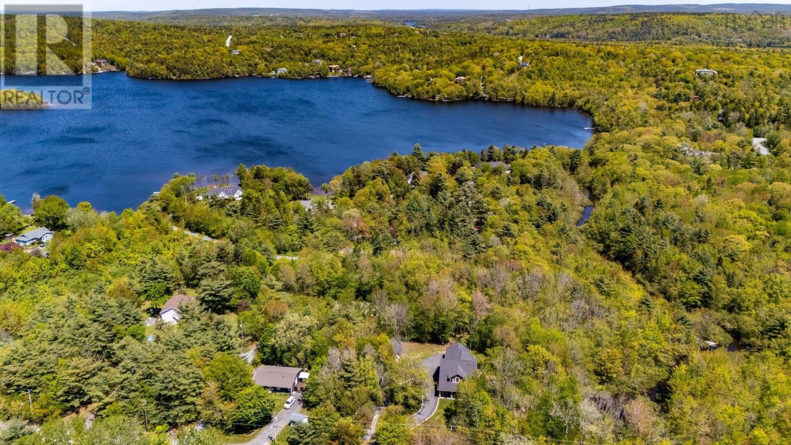 13 Cottage Lane Property Photo 11