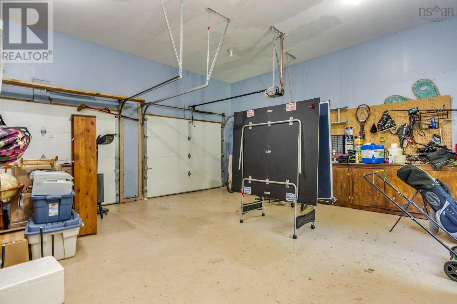 980 White Hills Run Property Photo 31