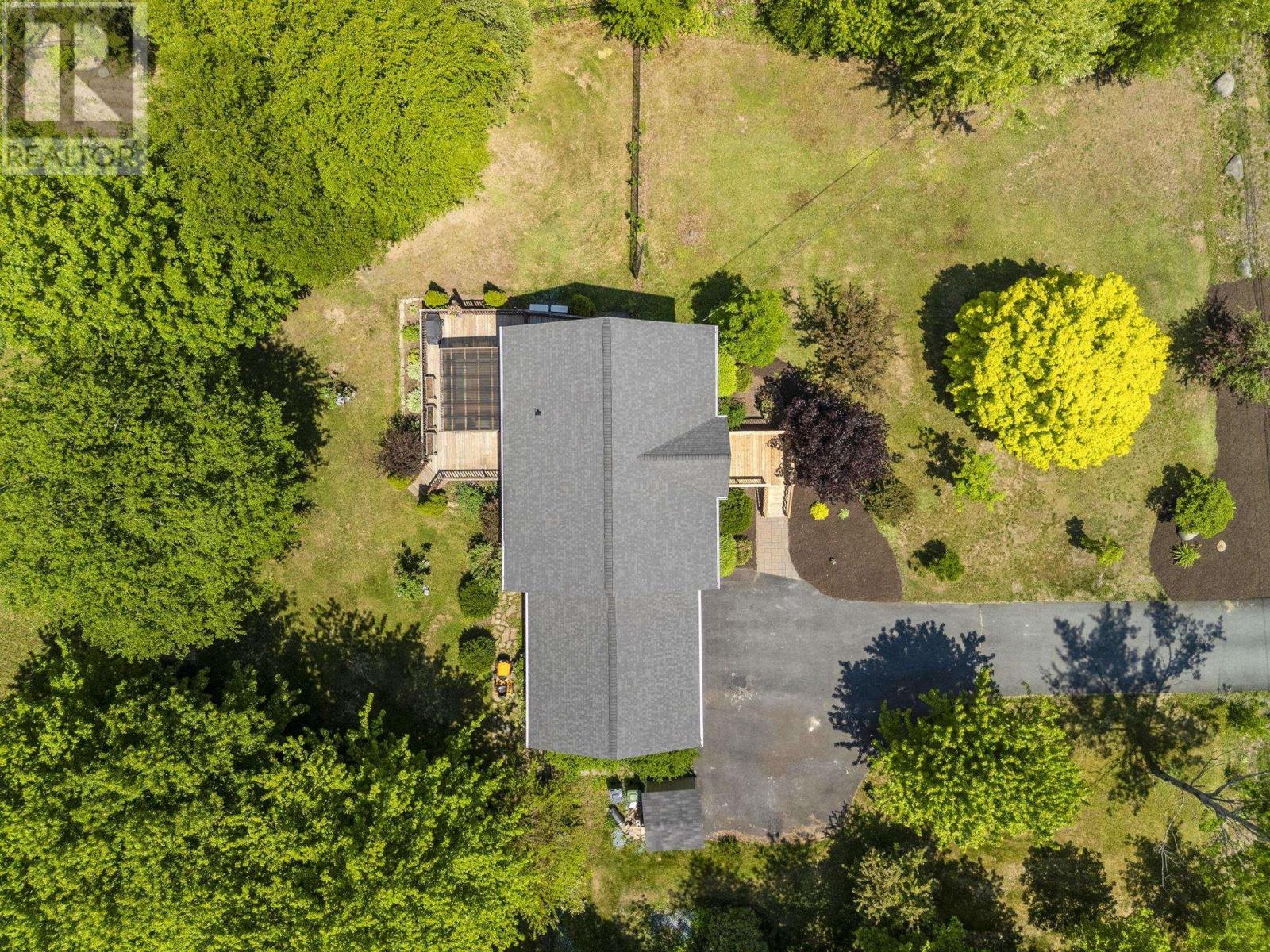 980 White Hills Run Property Photo 38