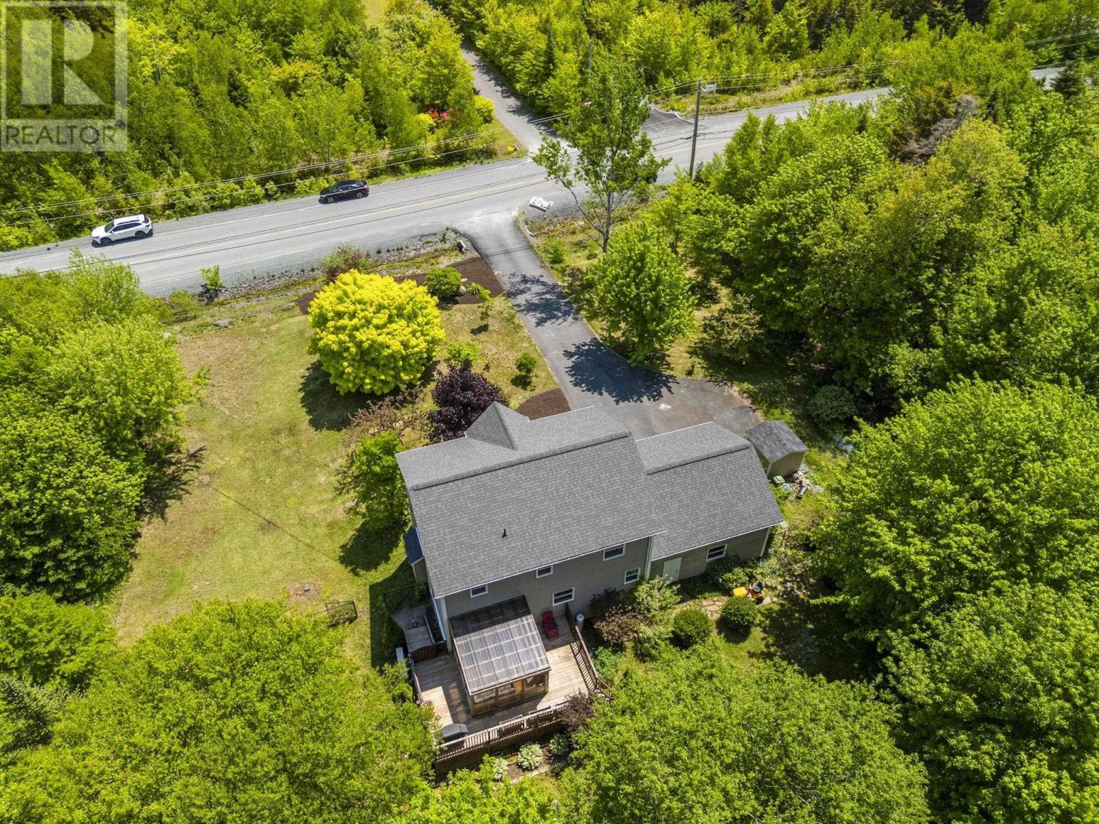 980 White Hills Run Property Photo 39