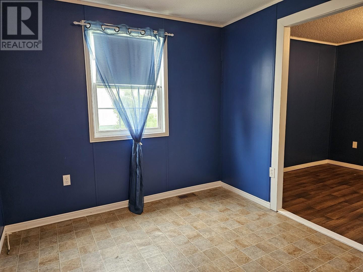 18 Jordan Avenue Property Photo 15