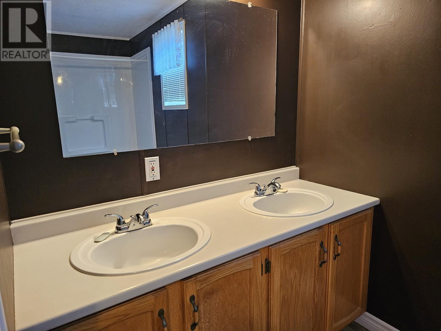 18 Jordan Avenue Property Photo 19
